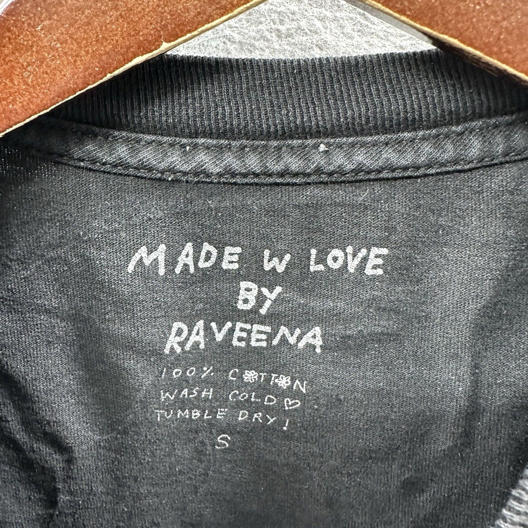 Vintage RAVEENA 2019 Tour T-Shirt Mens Small Black Graphic Print Double-Sided Band Collector Size US S / EU 44-46 / 1 - 6 Thumbnail