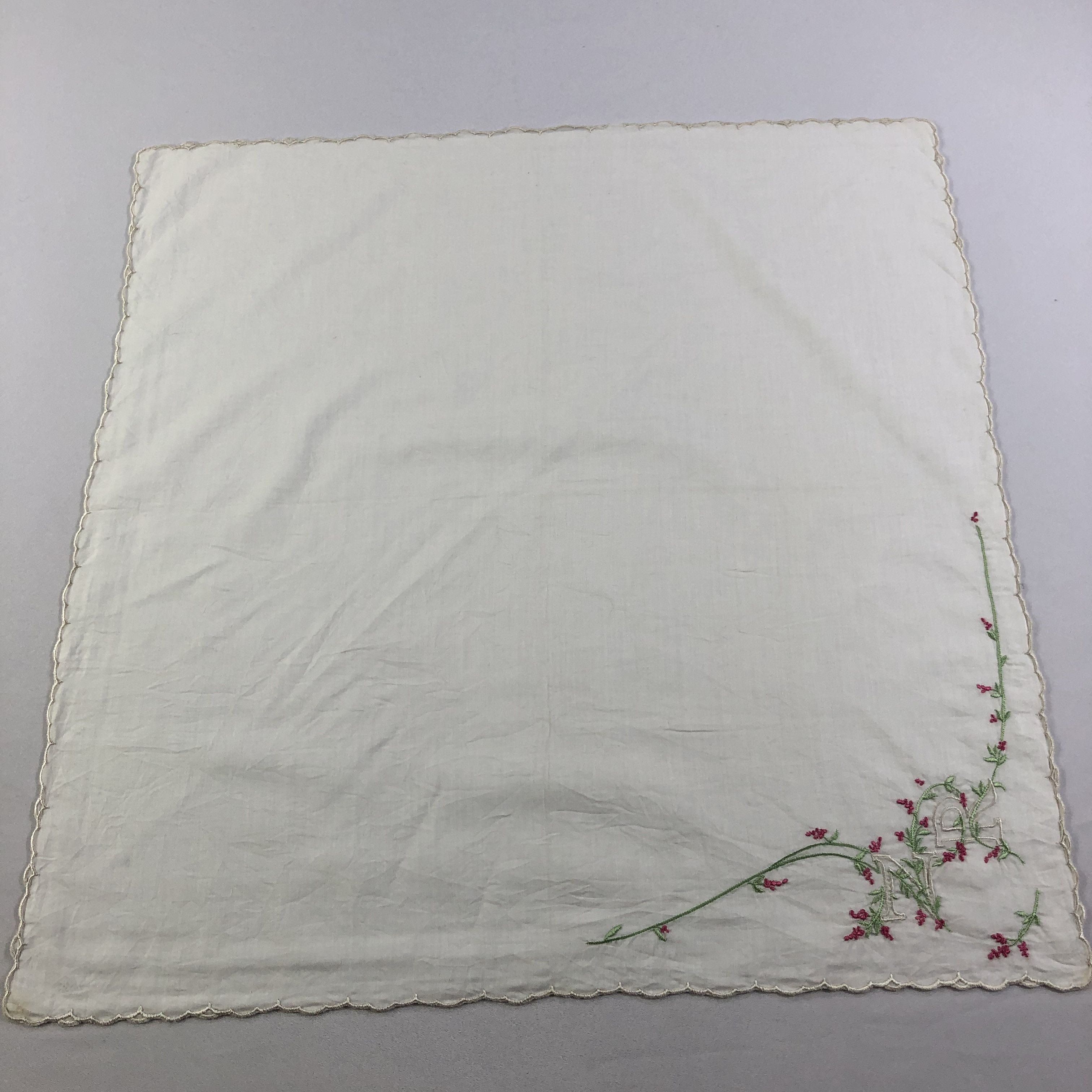 Nina Ricci Nina Ricci Handkerchief Neckerchief Bandana H1754 Size ONE SIZE - 2 Thumbnail