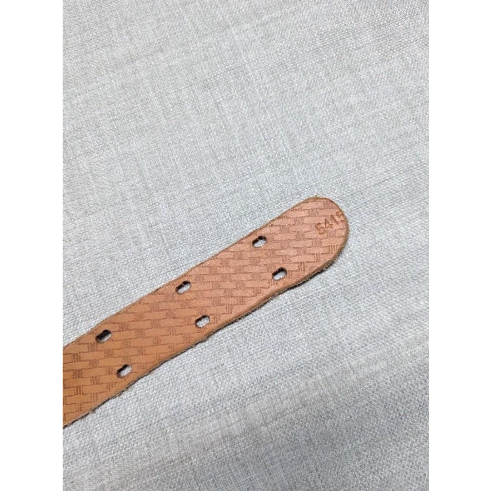 Vintage VINTAGE construction belt Tooled Brown Cowhide Leather 38 Belt Mens 2" wide, 44" total length, 34-42" holes Size 38 - 3 Thumbnail