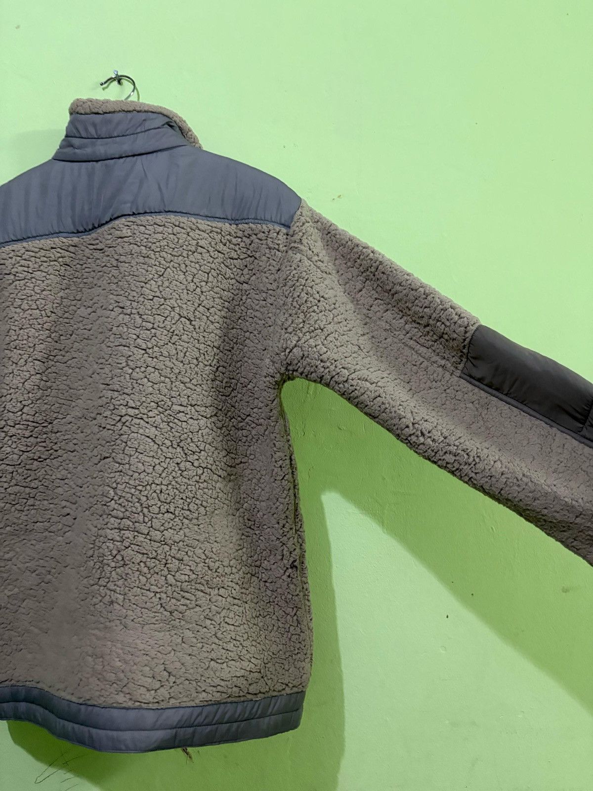 Jun Takahashi × Undercover A/W12 Undercover X Uniqlo UU Sherpa Fleece Design Size US M / EU 48-50 / 2 - 9 Thumbnail