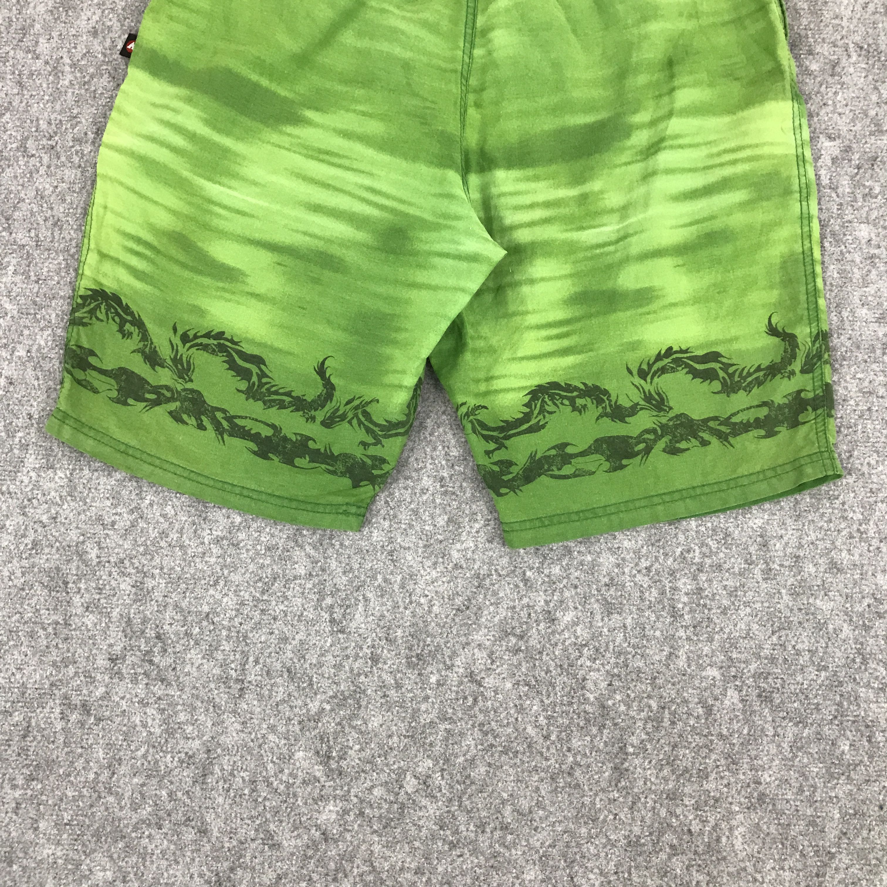 Airwalk AIRWALK GREEN DESIGN DRAGON SHORTS PANTS Size US 30 / EU 46 - 6 Thumbnail