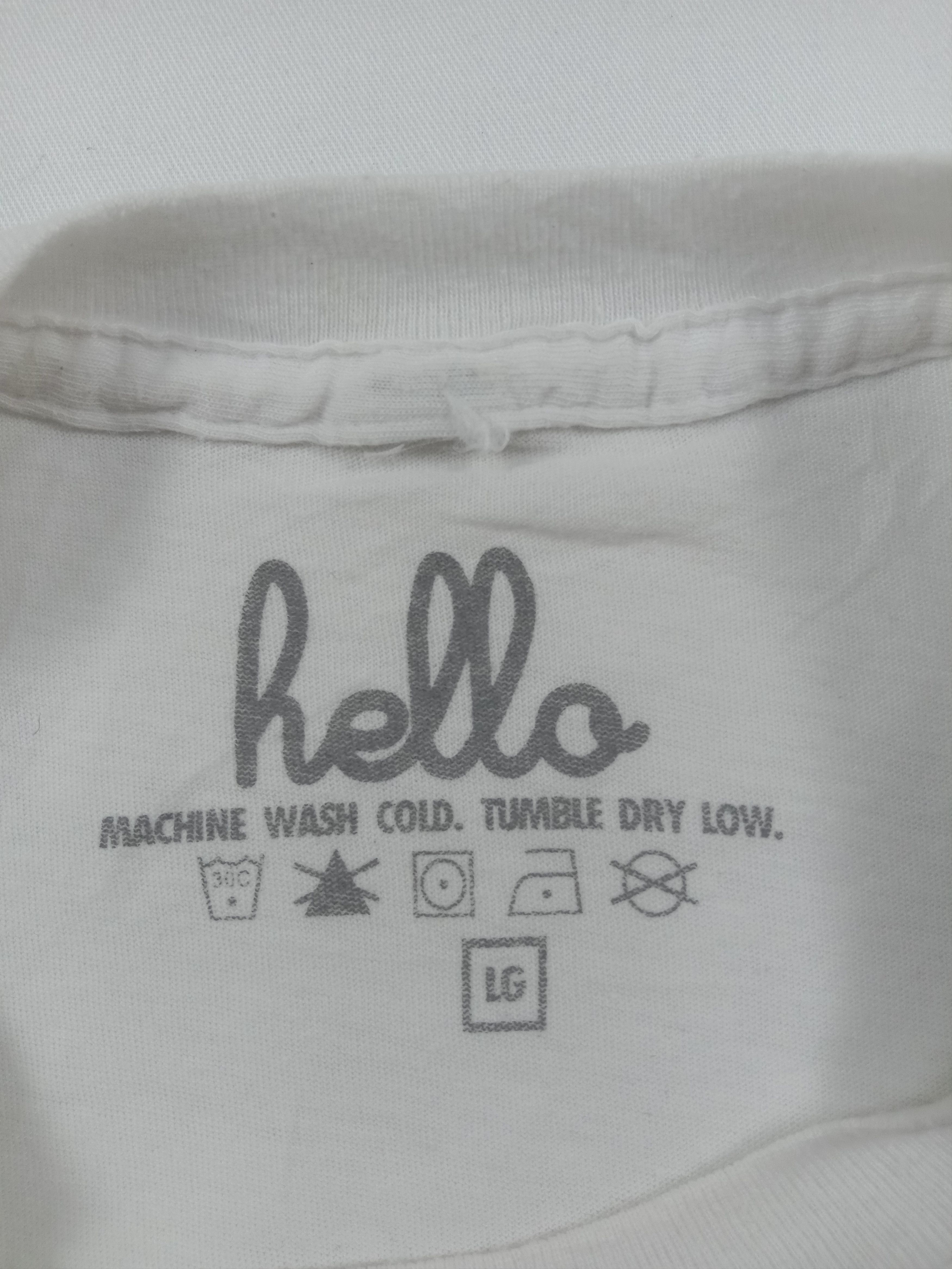 Vintage Vintage Hello Red Apple Graphic T Shirt Size US L / EU 52-54 / 3 - 6 Thumbnail