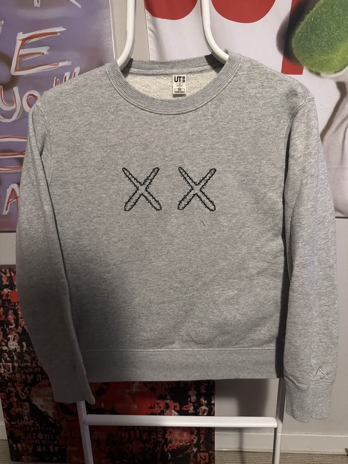 Kaws × Uniqlo Uniqlo X Kaws X Sesame Street SIZE 13 YOUTH Size US XXS / EU 40 - 2 Thumbnail