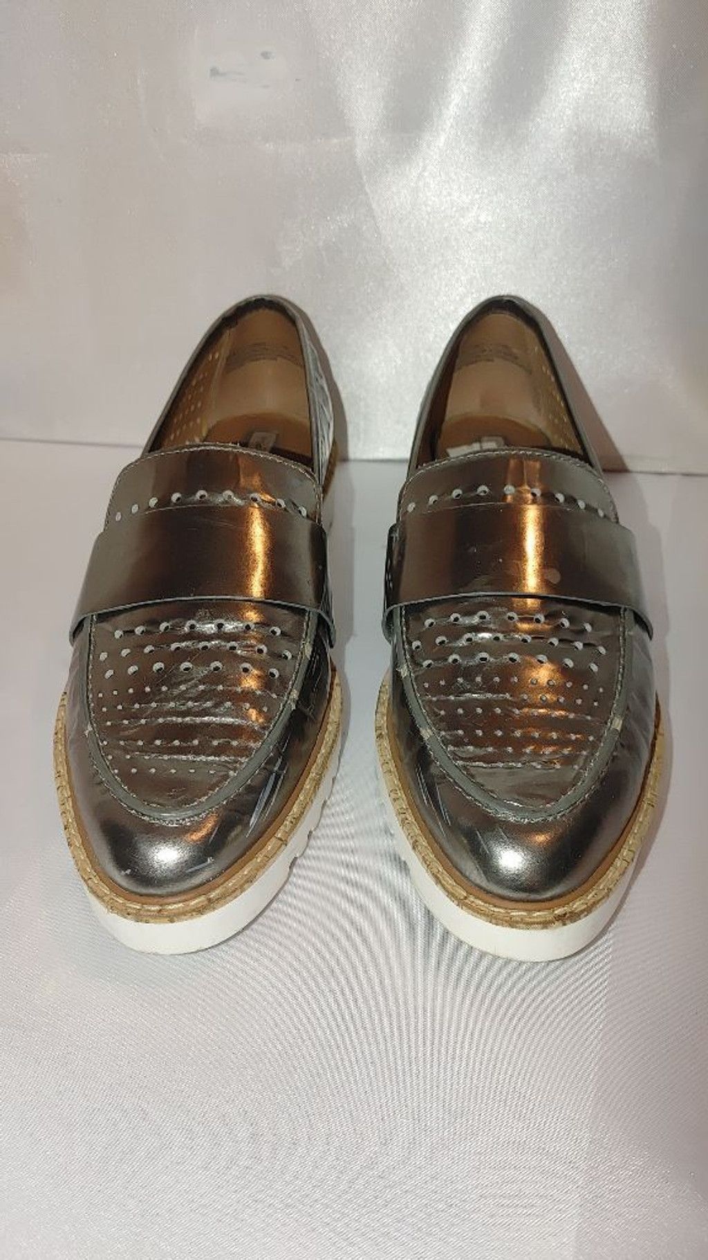 The Unbranded Brand Halogen Emily Metallic Silver Slip On Size 8.5 Size US 8.5 / IT 38.5 - 5 Thumbnail