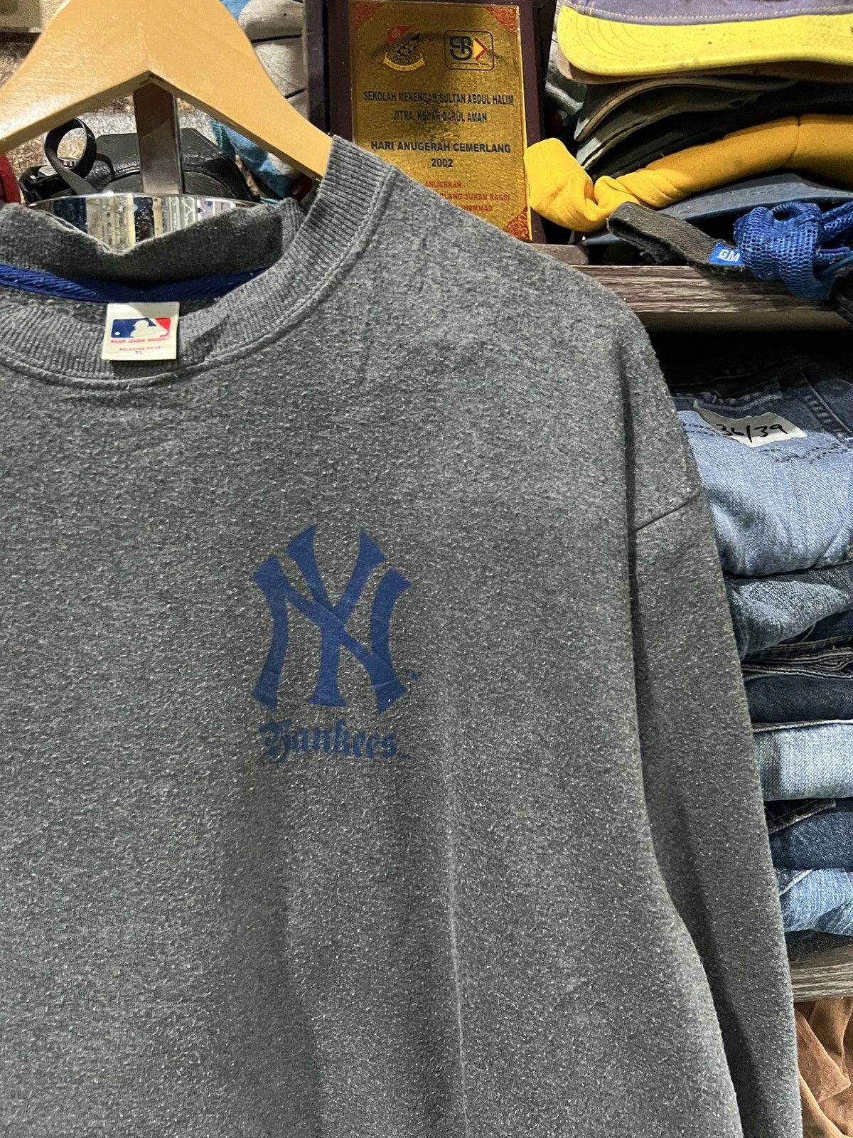 MLB 🔥New York Yankees MLB Crewneck Sweatshirt Size US XXL / EU 58 / 5 - 5 Thumbnail