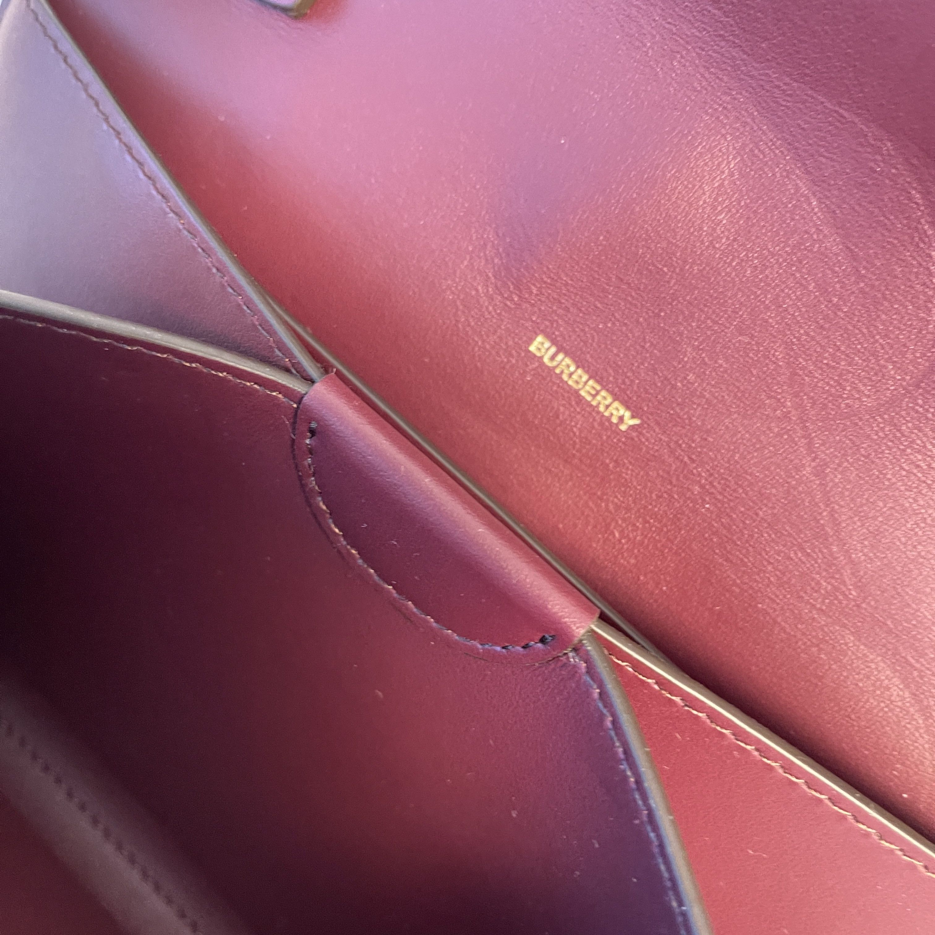 Burberry Burberry Burgundy Leather Hazelmere Wallet On Strap Size ONE SIZE - 13 Thumbnail