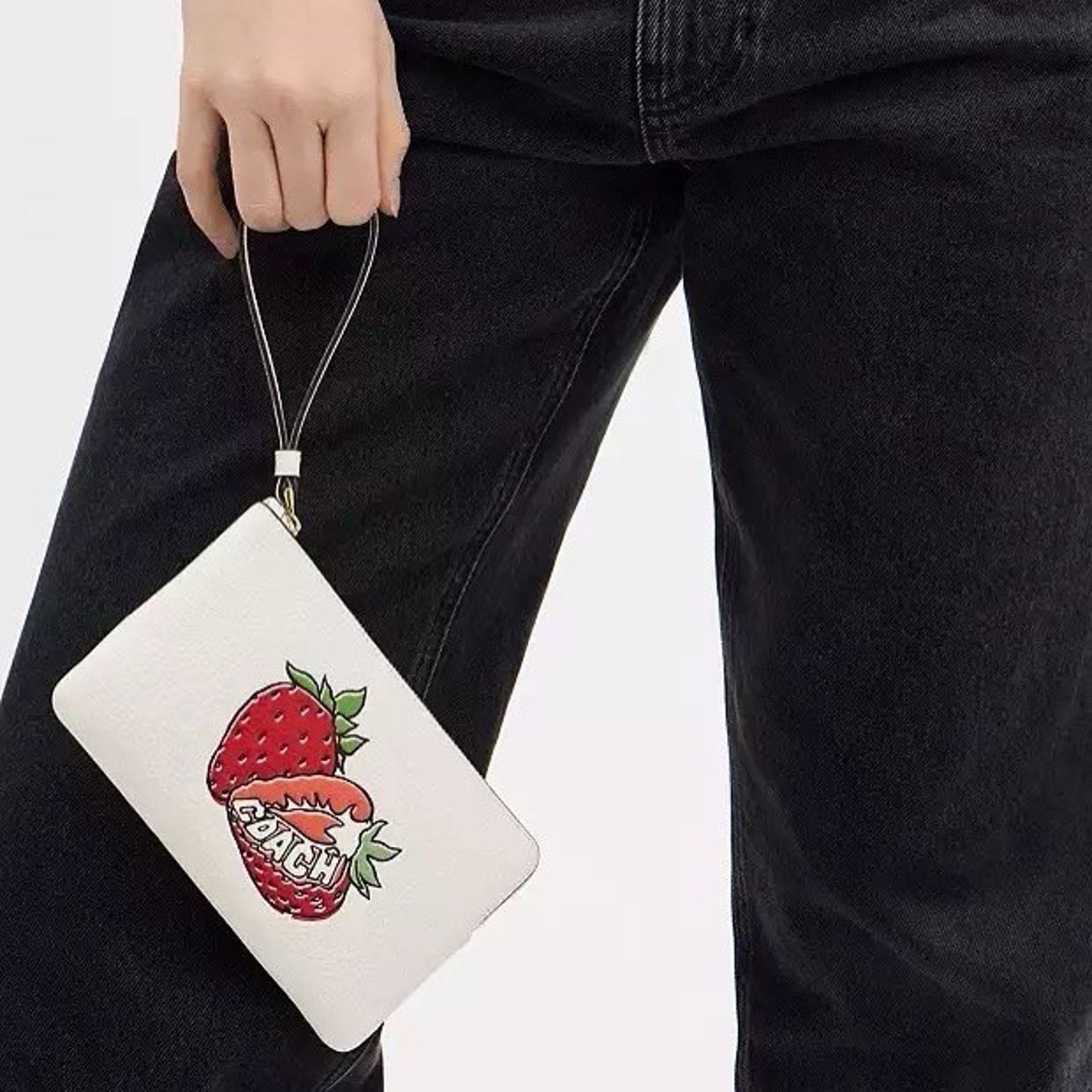 Coach NWT Coach Large Corner Zip Wristlet Strawberry CBB79 Chalk Size ONE SIZE - 8 Thumbnail