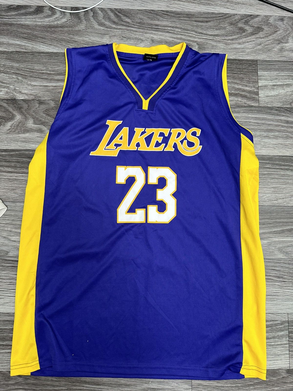 NBA Lakers Vintage Lebron James 23 Los Angeles Lakers Jersey Size US XL / EU 56 / 4 - 1 Thumbnail