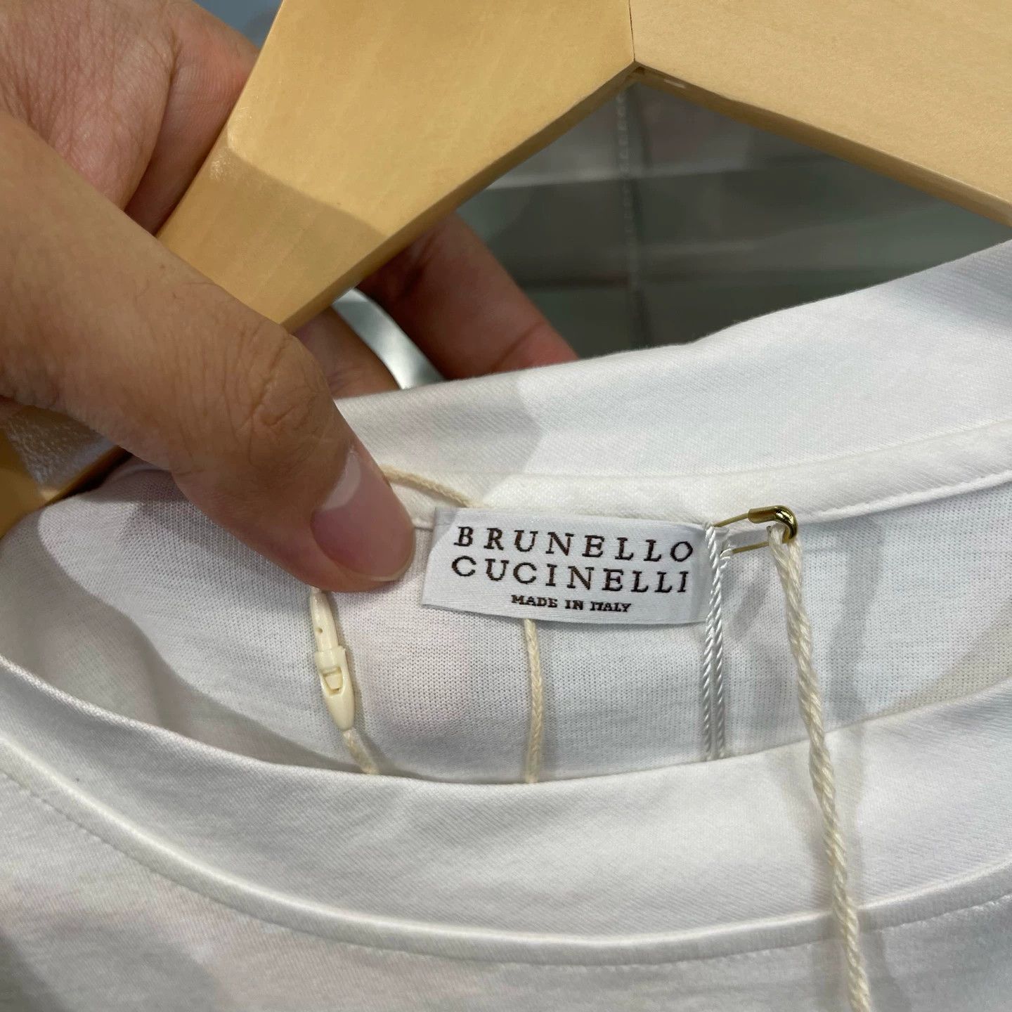 Brunello Cucinelli Brunello Cucinelli White Cotton Crew Tee M 95N w/Holes Size M / US 6-8 / IT 42-44 - 3 Thumbnail