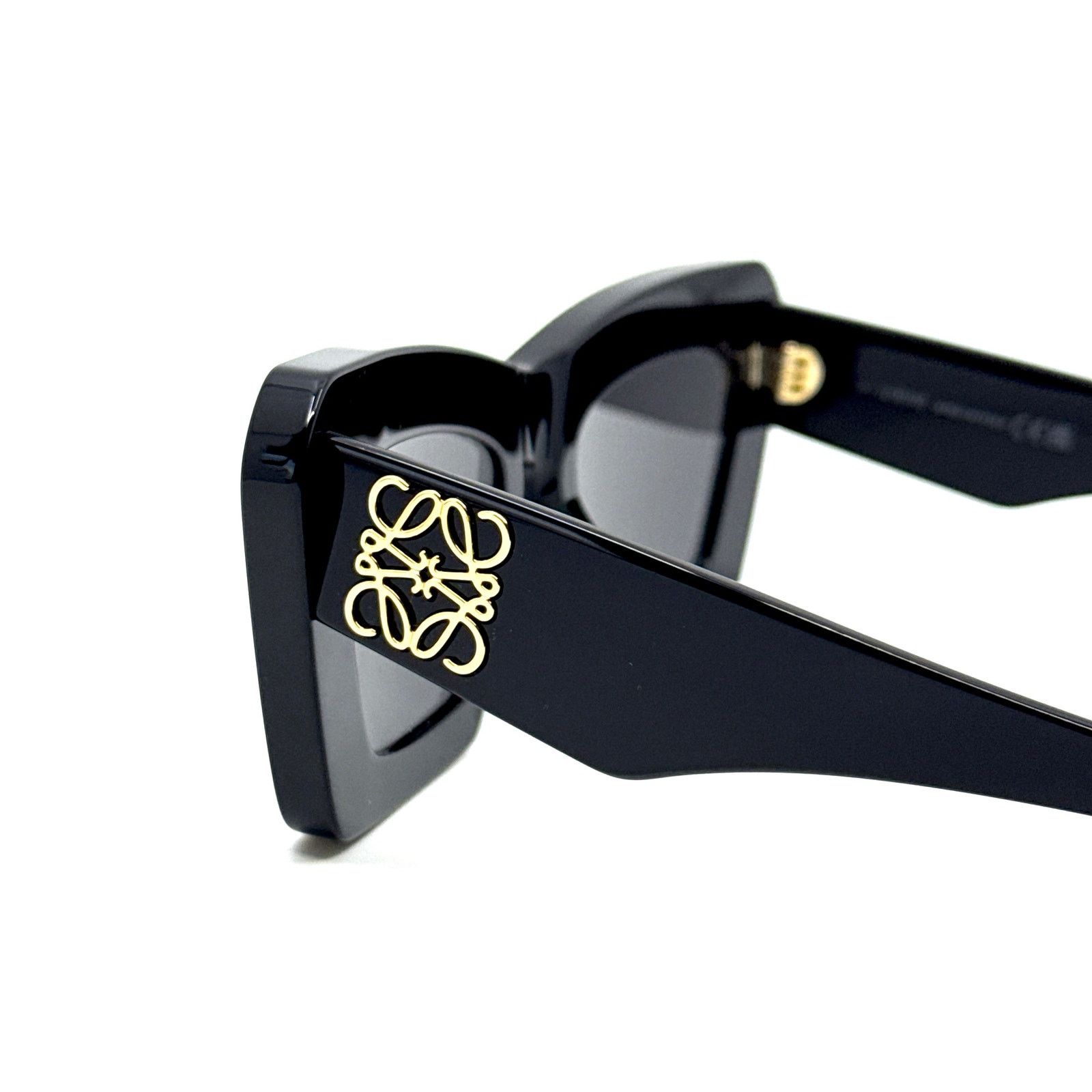 Loewe New, LOEWE Sunglasses LW40145I 01A Authentic Size ONE SIZE - 9 Thumbnail