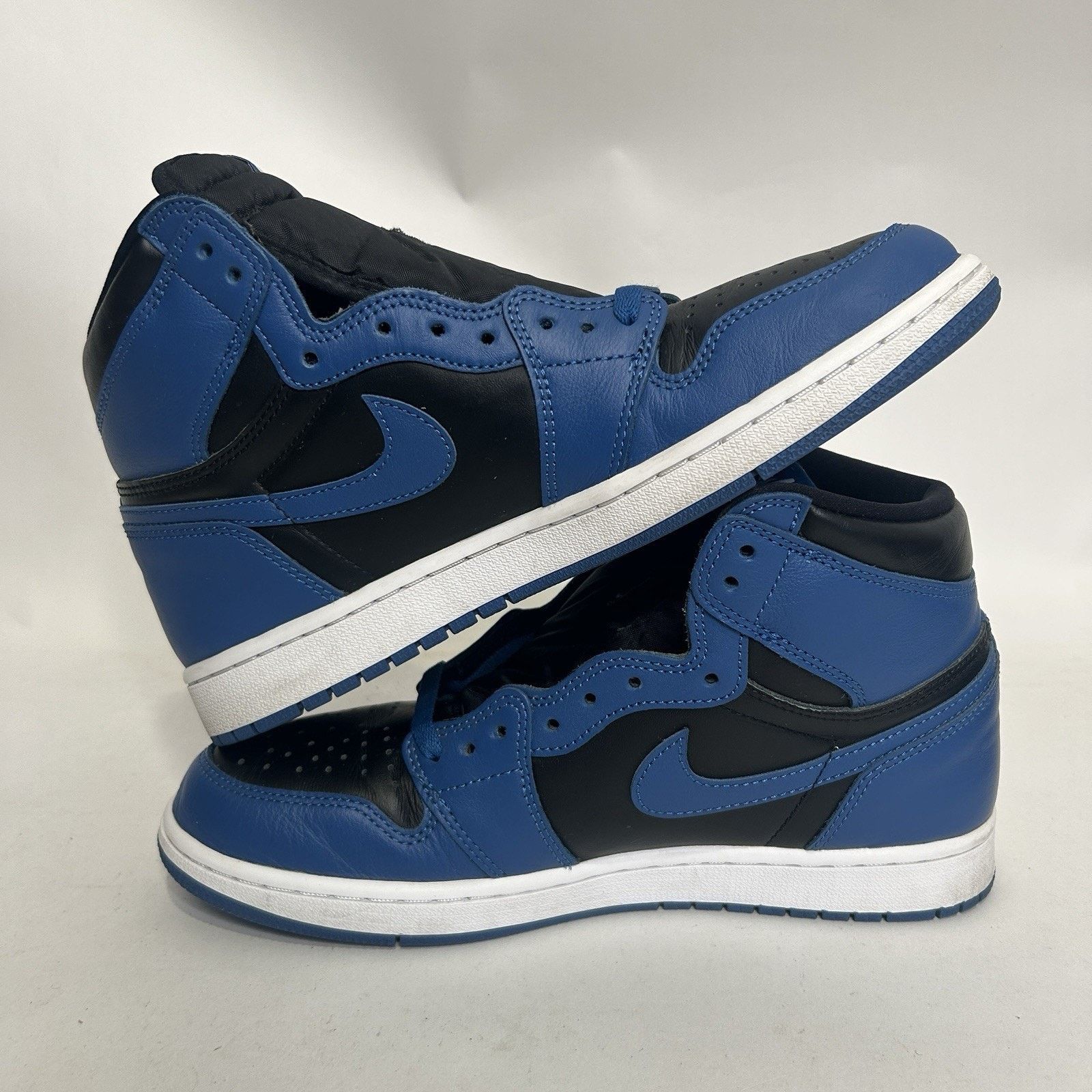 Nike Nike Air Jordan 1 Retro High OG “Dark Marina Blue” Size US 10 / EU 43 - 3 Thumbnail
