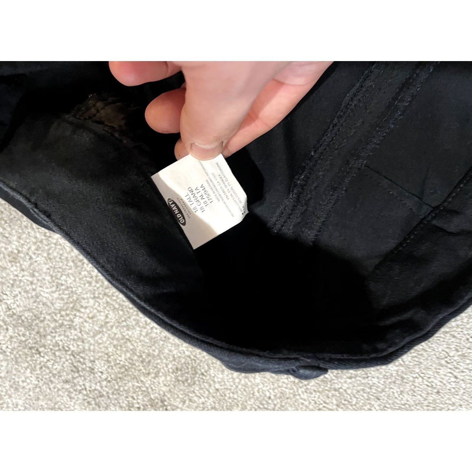 Old Navy Old Navy Black Pixie Skinny Ankle Pants Women 18 Tall Pockets Slim Cotton Blend Flat Front Zip Front Machine Washable Size 40" / US 18 - 6 Thumbnail