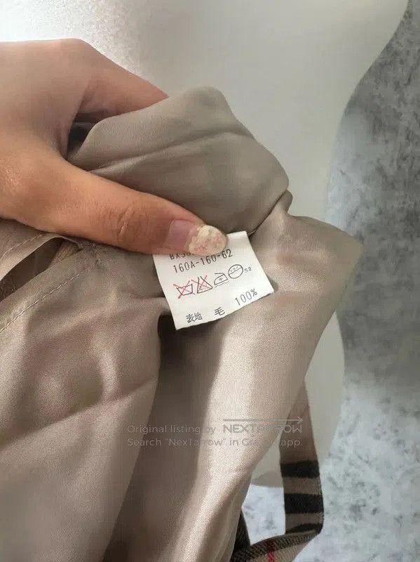 Burberry Burberry Khaki Wool Women's Skirt. Size 23" - 7 Thumbnail