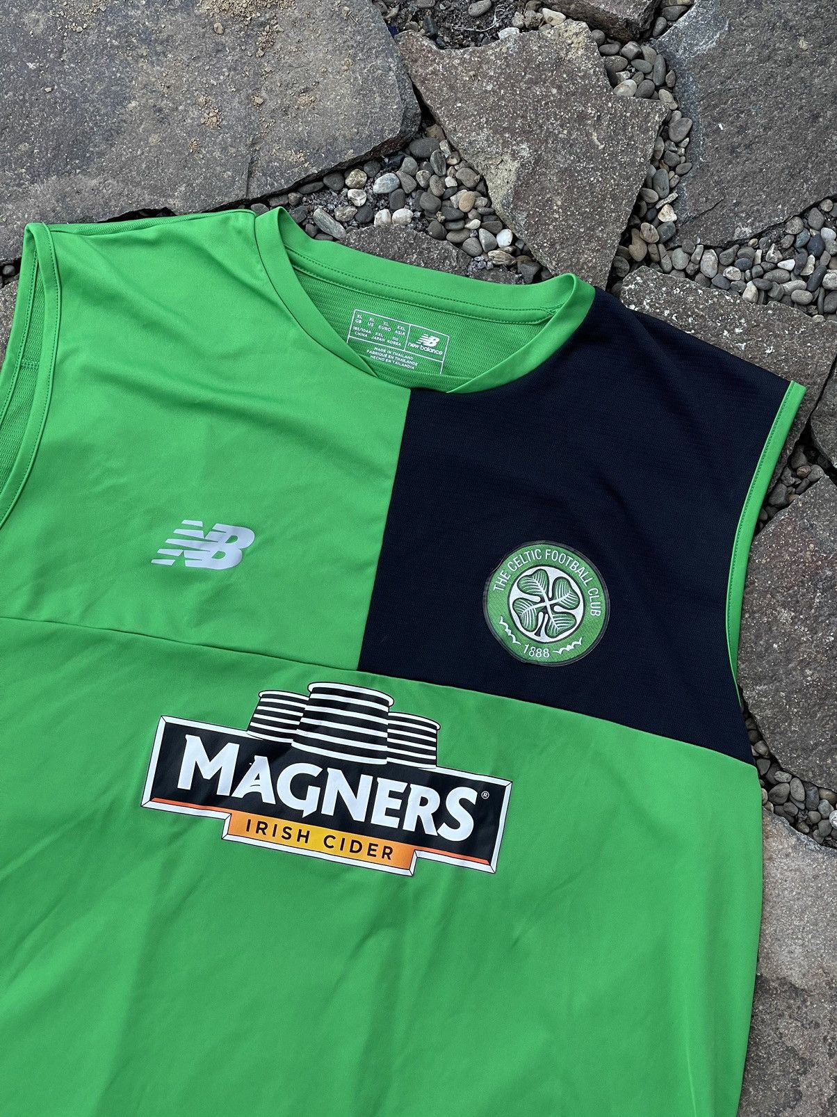 New Balance New Balance Celtic soccer jersey sleeveless training Size US XL / EU 56 / 4 - 2 Thumbnail