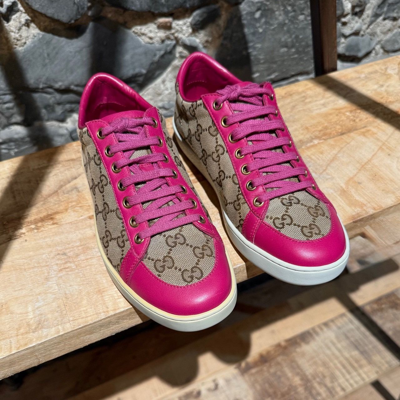 Gucci Gucci Beige GG Canvas Fuchsia Leather Brooklyn Sneakers Size US 7.5 / IT 37.5 - 4 Thumbnail