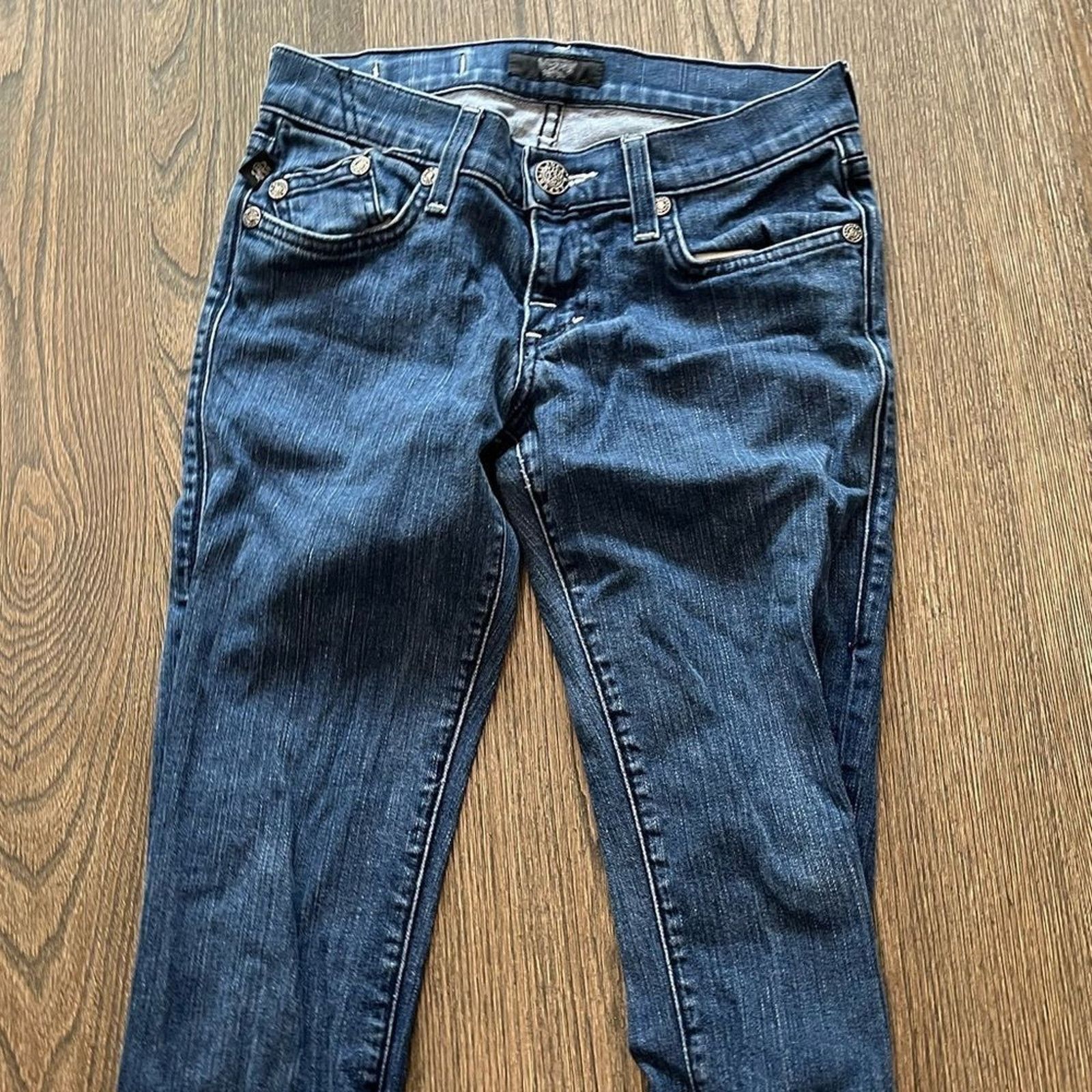 Rock & Republic Rock & Republic Medium Wash Low Rise Flare Jeans Size 24 Size 24" / US 00 / IT 34 - 3 Thumbnail