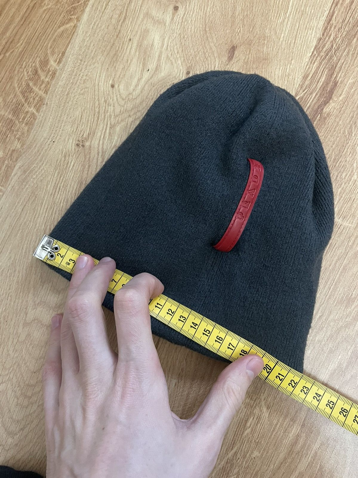 Prada Prada red stripe beanie Size ONE SIZE - 8 Thumbnail