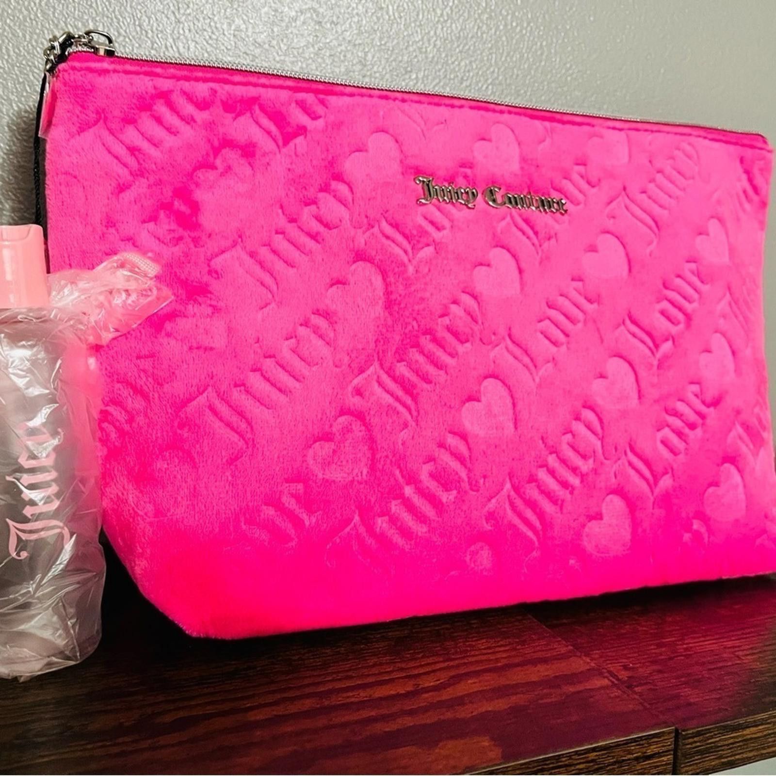Juicy Couture Jeans Juicy Couture Pink Velour Travel Cosmetic Bag Size ONE SIZE - 2 Thumbnail