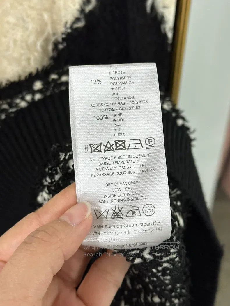 Givenchy Givenchy Black and White Color Blocked Mohair Wool Turtlen Size US S / EU 44-46 / 1 - 6 Thumbnail