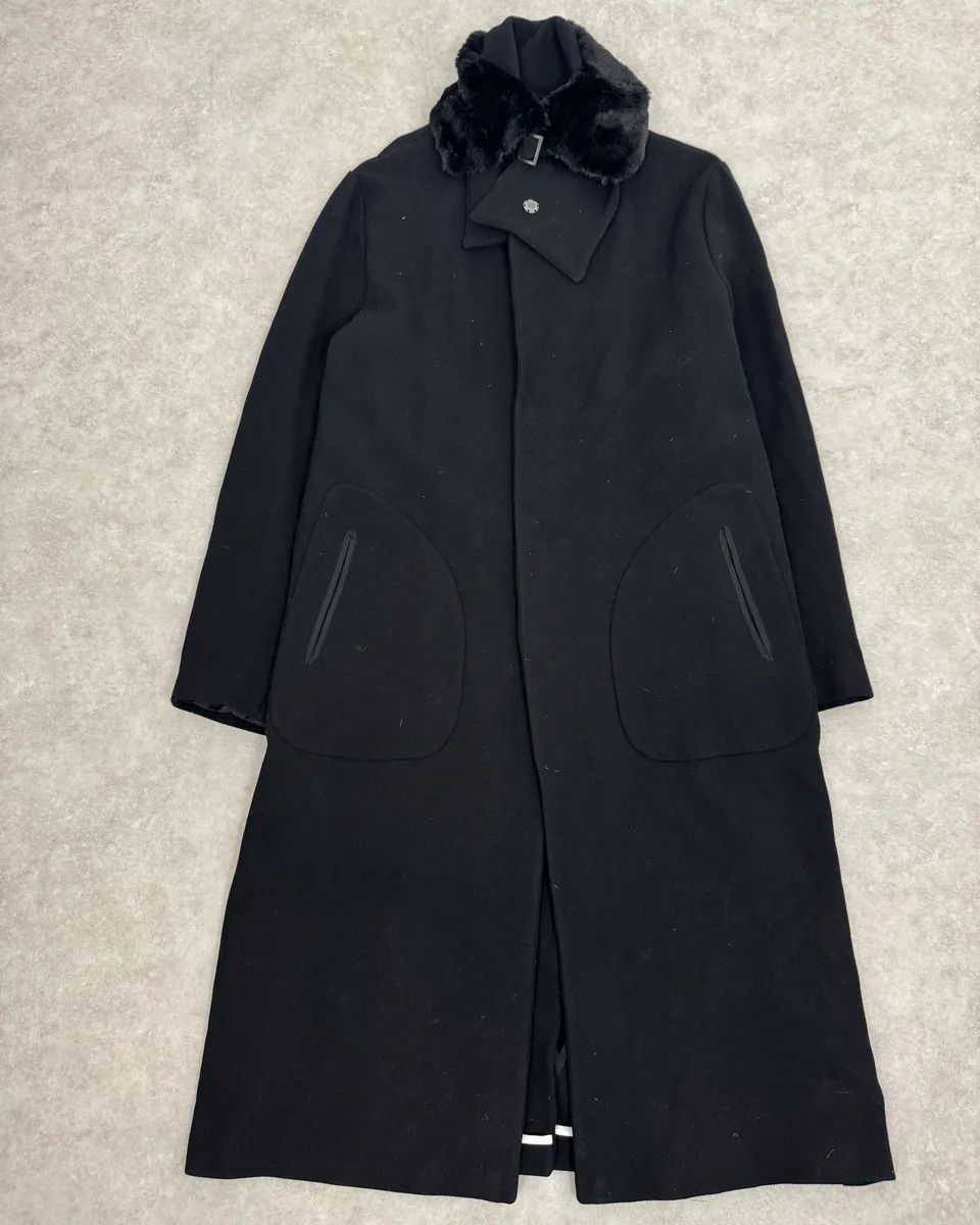 Emporio Armani AW2012 Emporio Armani Fur Collar Black Long Coat Size US L / EU 52-54 / 3 - 4 Thumbnail