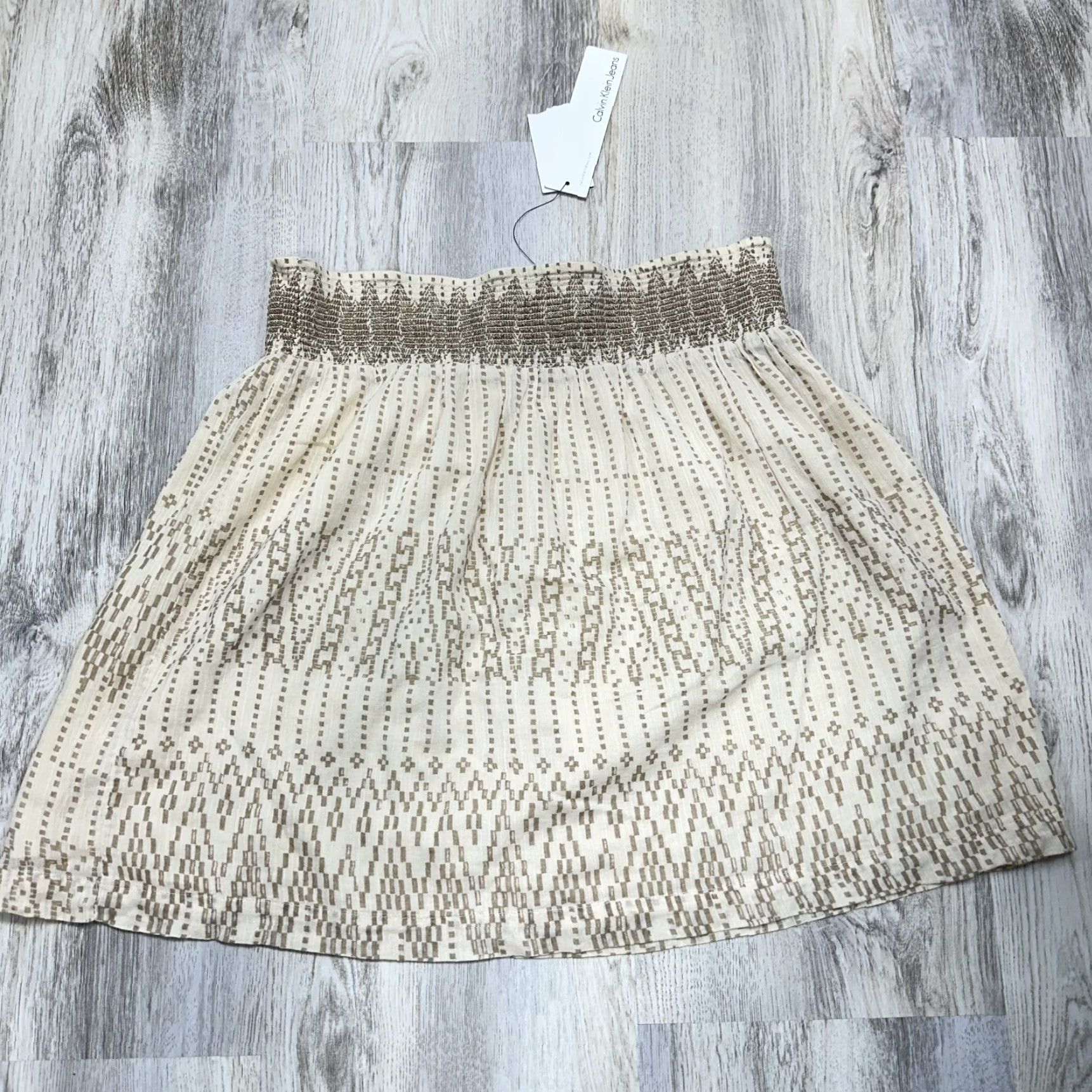 Calvin Klein Calvin Klein Jeans Beige Pull On Mini Skirt Elastic Waist Flare 6 NWT Women's Skirt Short Beige Elastic Lined Geometric Pattern Mens? Size 28" / US 6 / IT 42 - 3 Thumbnail