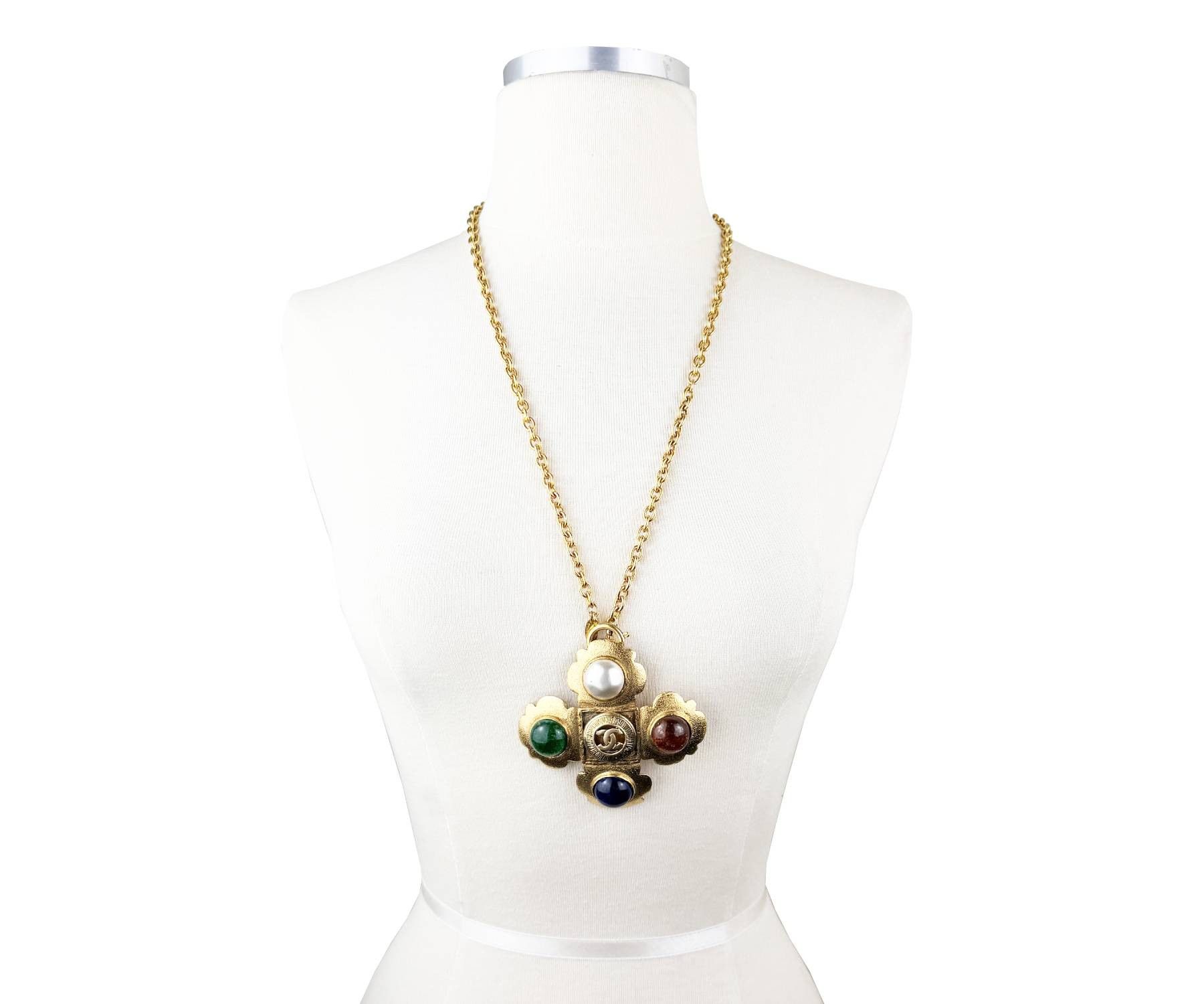 Chanel Chanel CC Gripoix Pearl Large Brooch Pendant Necklace Size ONE SIZE - 2 Thumbnail