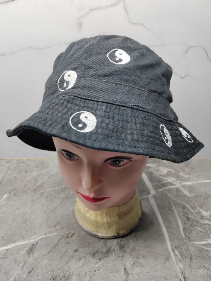 Japanese Brand Vintage Yin Yang Bucket Hat Size ONE SIZE - 1 Thumbnail