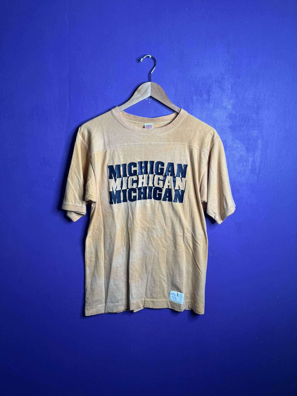 Vintage Vintage 70s wolf Michigan wolverines logo t-shirt Size US M / EU 48-50 / 2 - 1 Thumbnail