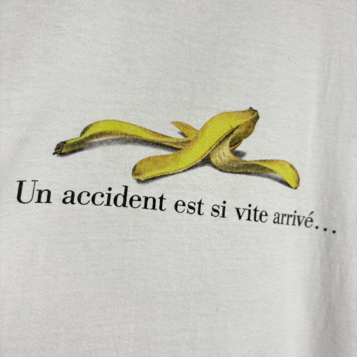 Vintage Vintage 90s IBM Apple Logo Banana Fruit Graphic T-Shirt Size US XL / EU 56 / 4 - 4 Thumbnail