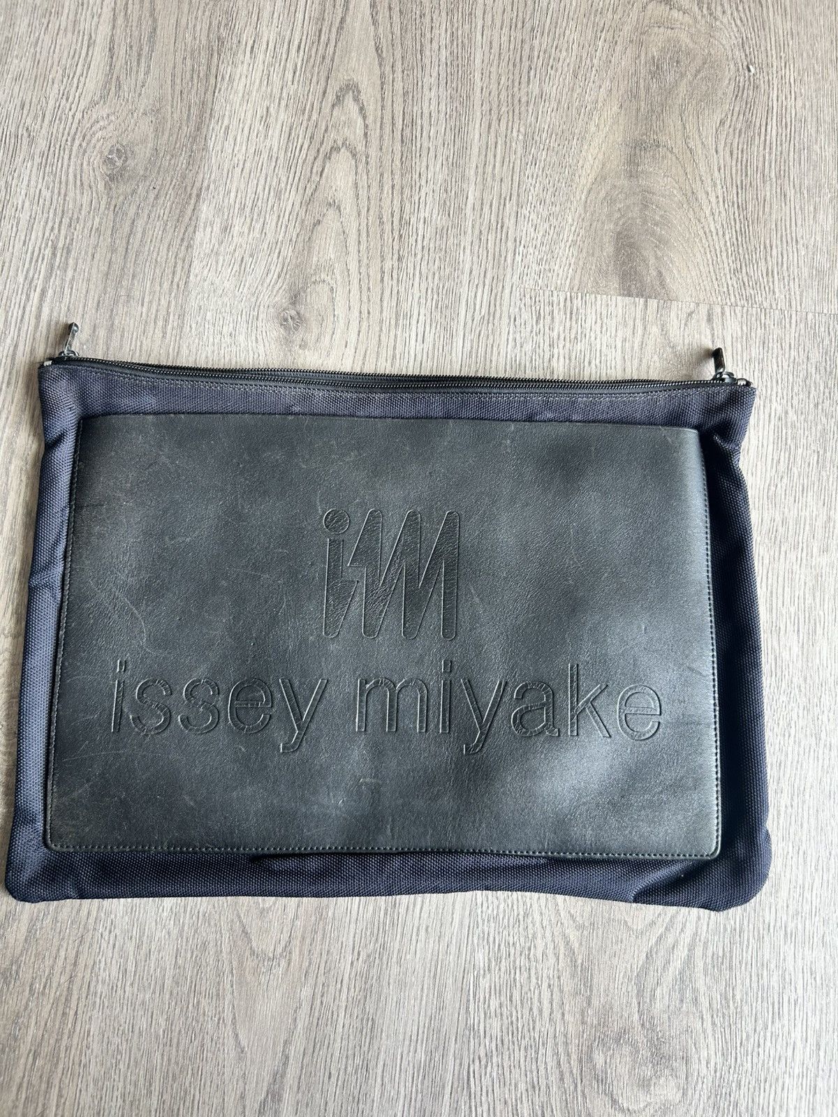 Issey Miyake Vintage Issey miyake flat clutch Size ONE SIZE - 1 Thumbnail