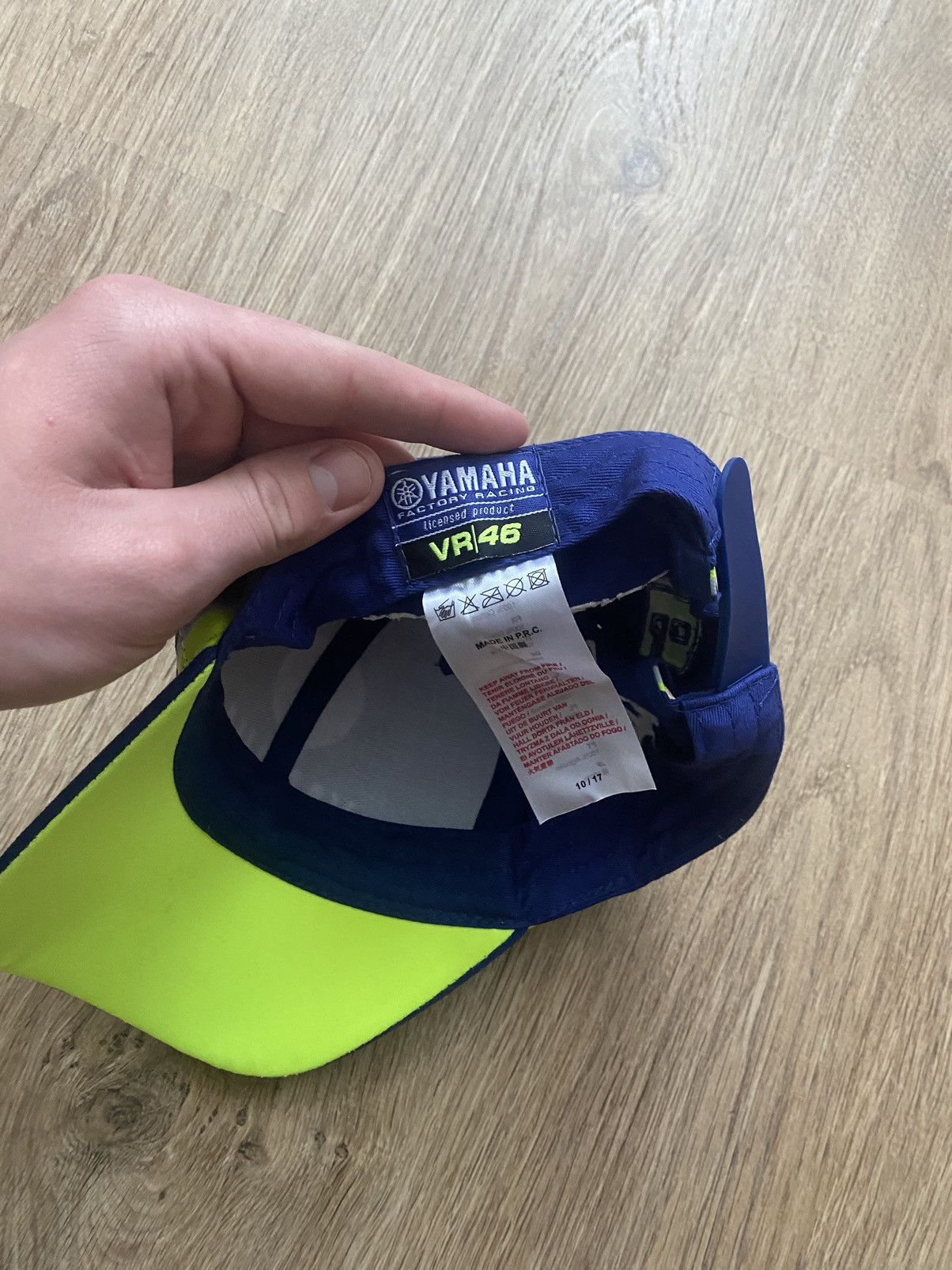 Vintage Vintage Valentino Rossi Y2K Racing Cap 46 Yamaha Racing Size ONE SIZE - 6 Thumbnail