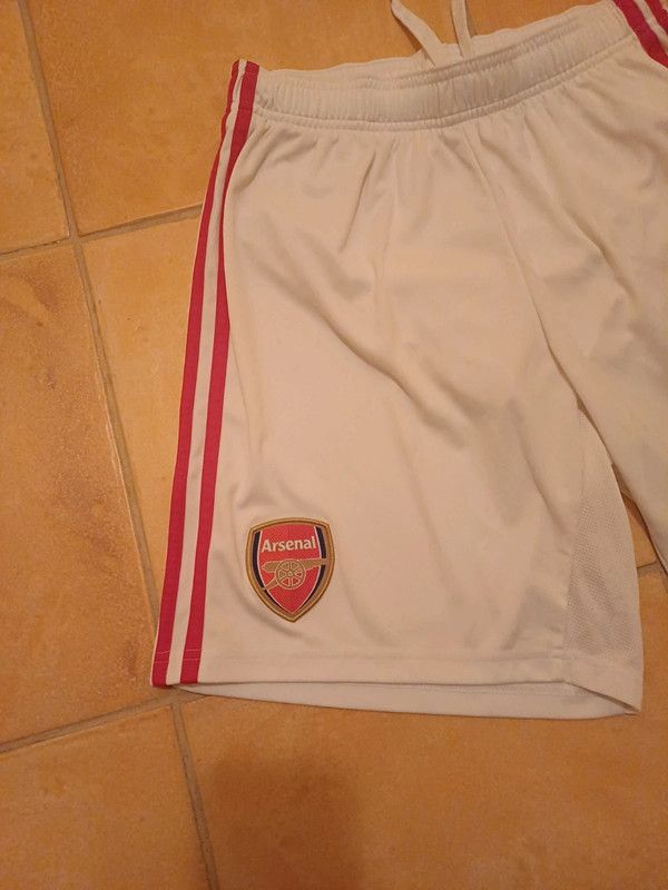 Adidas × Vintage Adidas Arsenal sports shorts Size US 32 / EU 48 - 3 Thumbnail