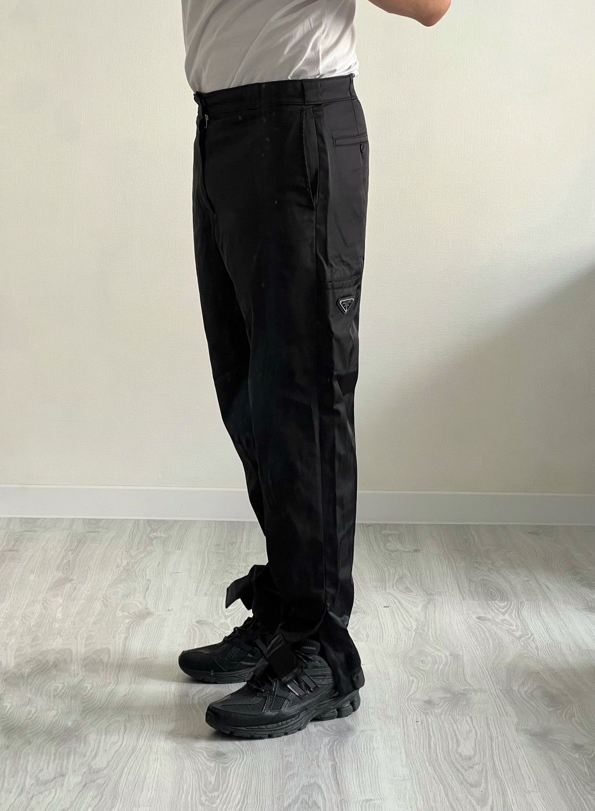 Prada Prada Nylon Pants Size US 32 / EU 48 - 2 Thumbnail