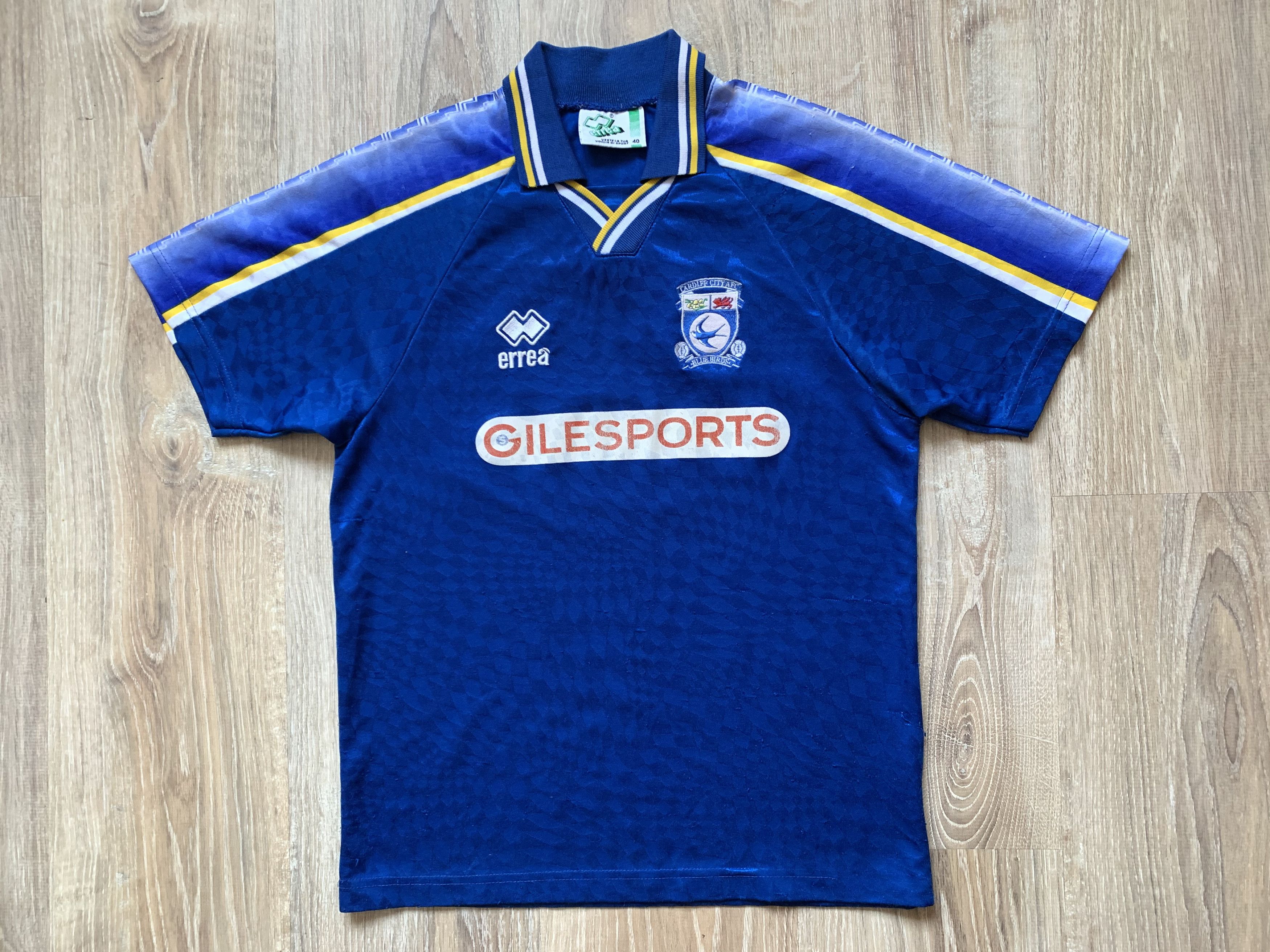 Errea Rare Errea Cardiff City Home Shirt 1997-1998 Size US XXS / EU 40 - 1 Thumbnail