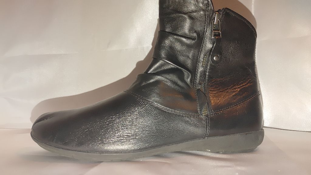 JOSEF SEIBAL Josef Seibel Naly 24 Rouched Soft Leather Booties Size 39 Size US 8.5 / IT 38.5 - 4 Thumbnail