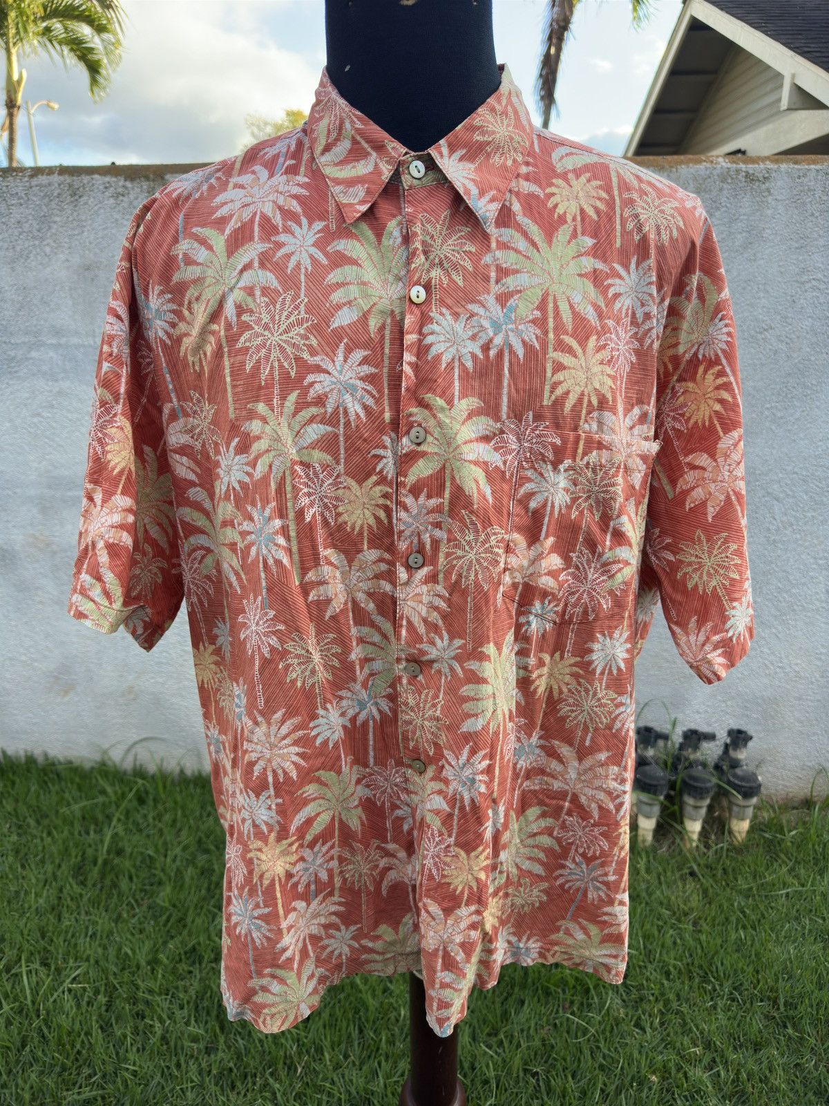 Tori Richard PreOwned Tori Richard Orange Hawaiian Print Men's XL Size US XL / EU 56 / 4 - 1 Thumbnail