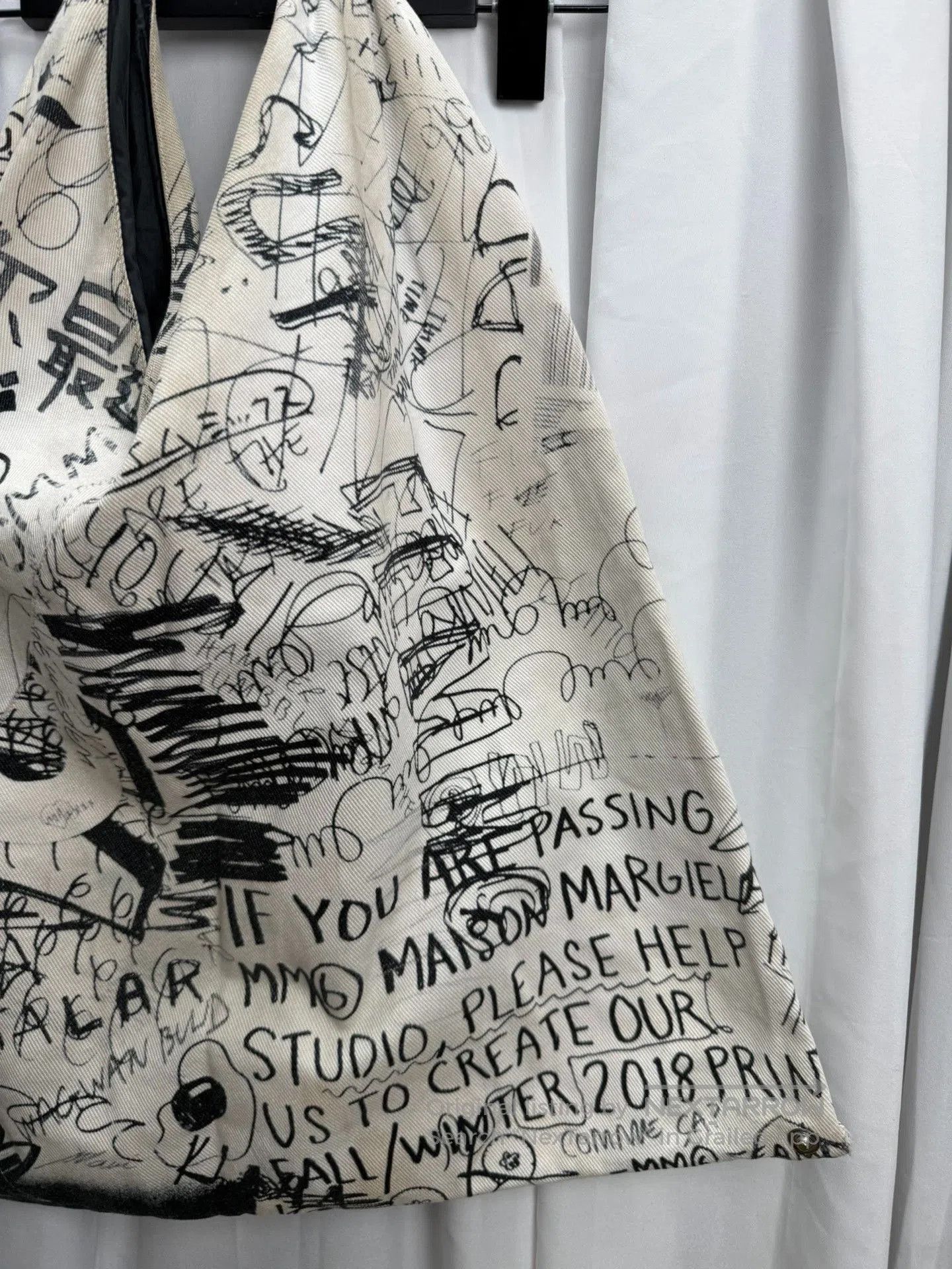 MM6 Maison Margiela MM6 Graffiti Tote. Size ONE SIZE - 3 Thumbnail