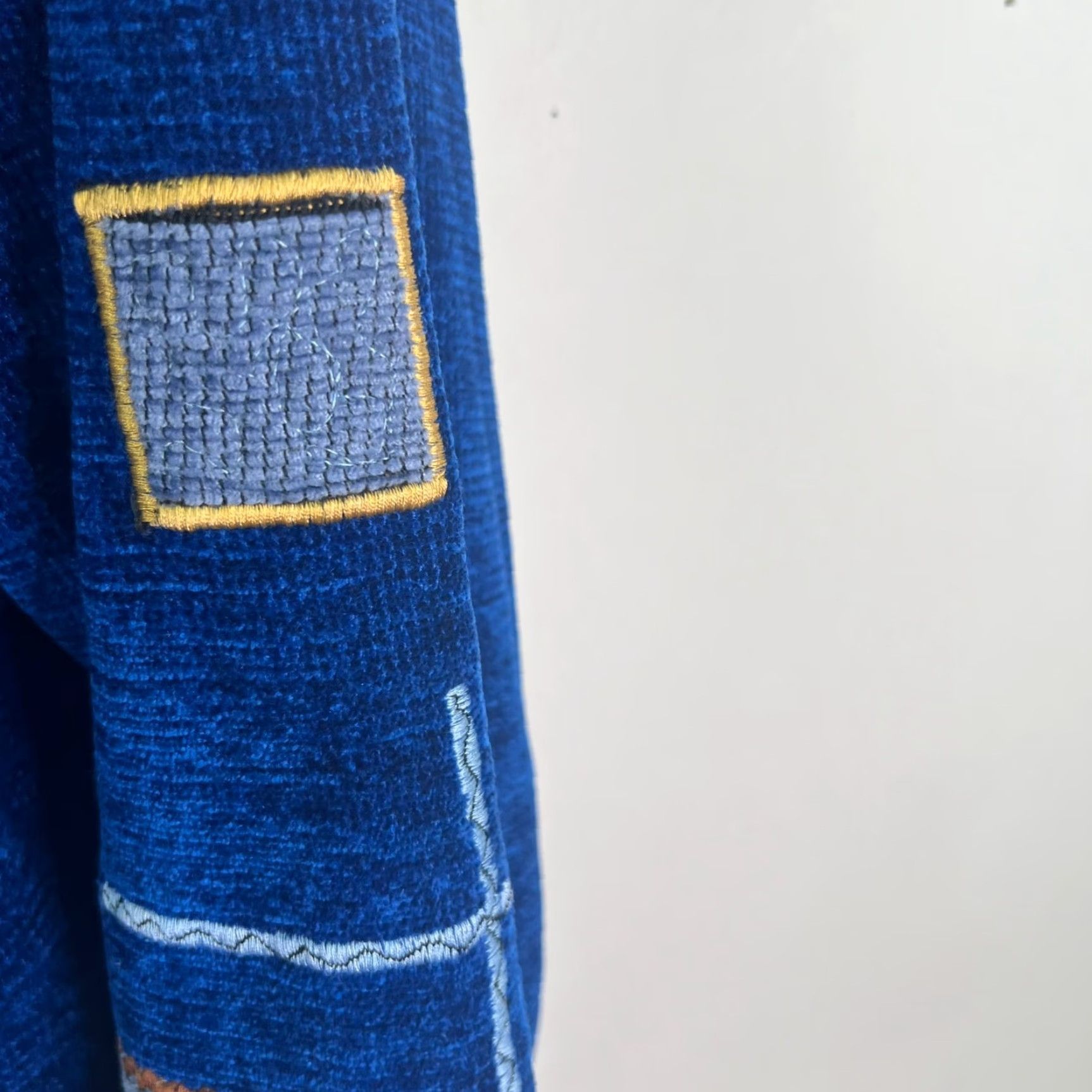 Vintage VINTAGE Indigo Moon Alex Kim Art Blazer 1X Blue Geometric Beaded Embroidered Kimono Collarless Oversized Lined Mid-Length Art Womens Size XL / US 12-14 / IT 48-50 - 2 Thumbnail