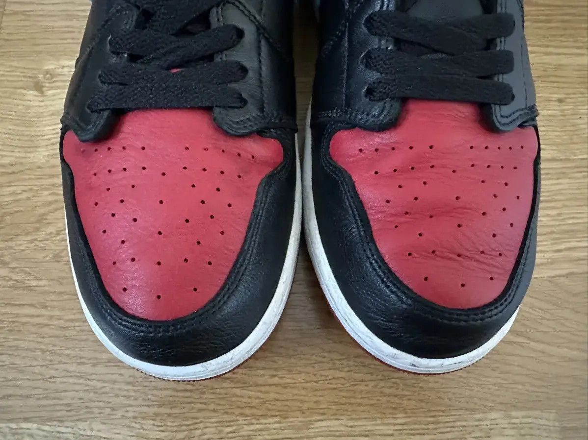 Jordan Brand 1 Low OG 'UNC to Chi' (W's 12) Size US 10.5 / EU 43-44 - 15 Thumbnail