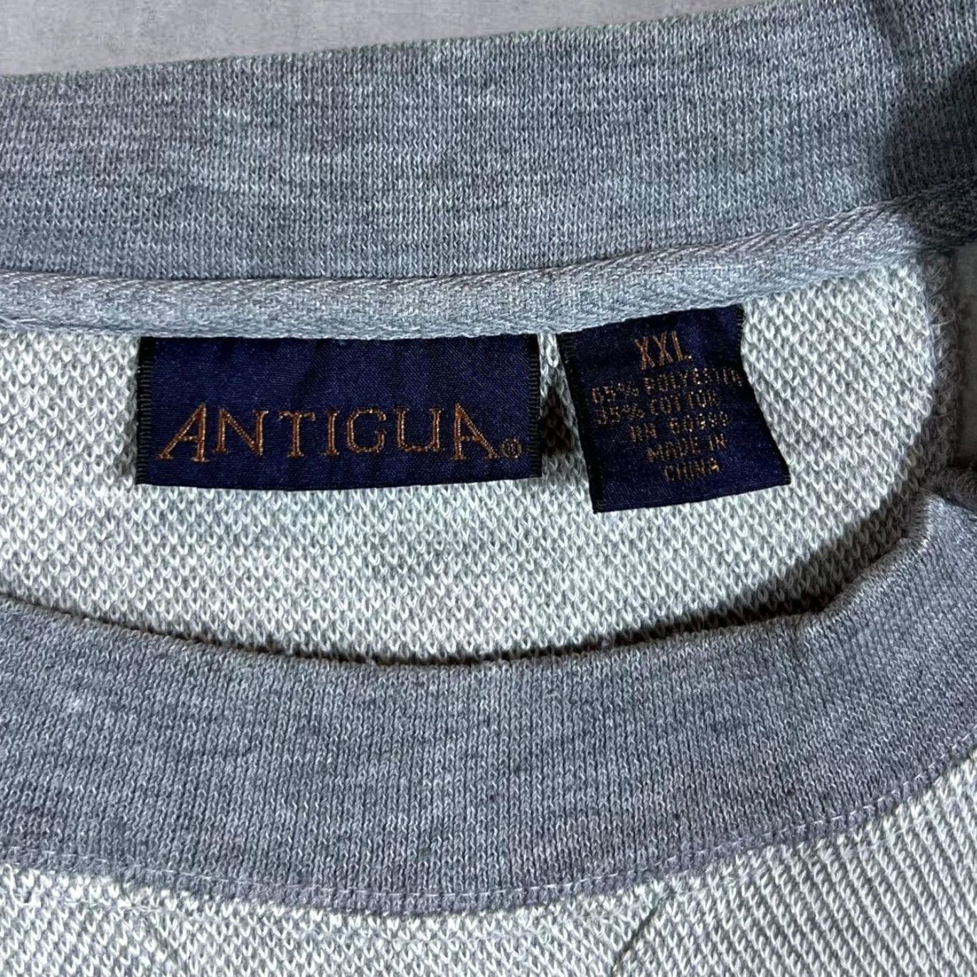 Vintage VINTAGE Antigua Classic Grey Cotton Polyester Blend Crewneck Sweatshirt L Mens XXL Measurements Pit to Pit 25" Length 27" Shoulder to Cuff 21" Gefahr? Size US L / EU 52-54 / 3 - 4 Thumbnail