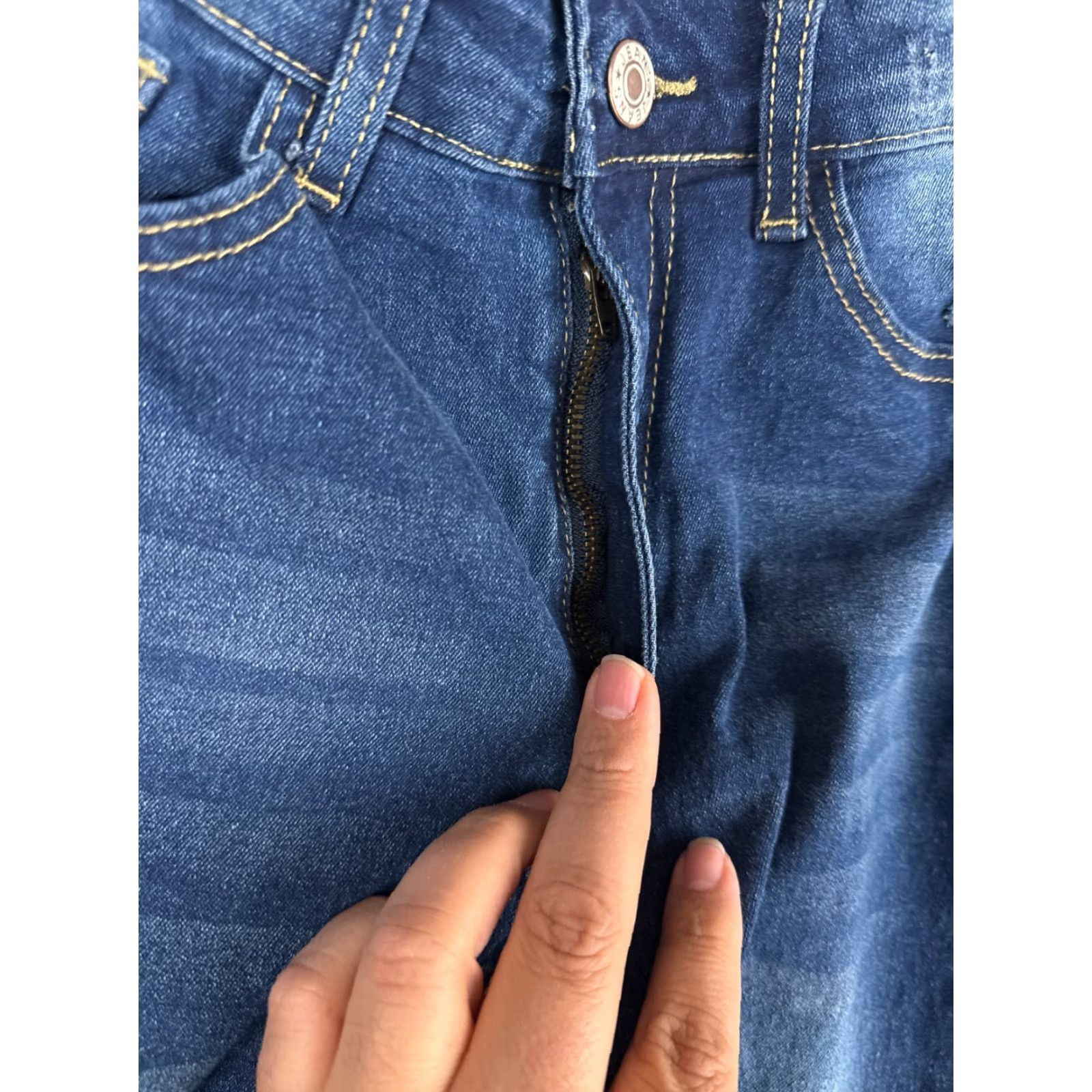 Vintage Jeans Womens 24 Blue Denim Flared Distressed Cotton Blend Mid Rise 24x28 Size 42" / US 20 - 3 Thumbnail