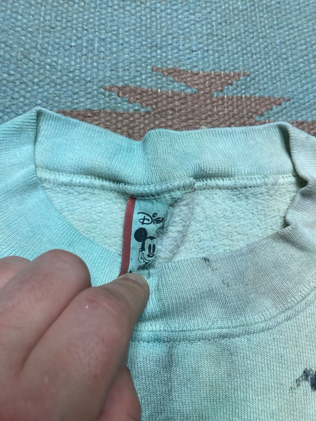 Vintage 80s crewneck sweatshirt Mickey Mouse Epcot center Disney M Size US M / EU 48-50 / 2 - 7 Thumbnail