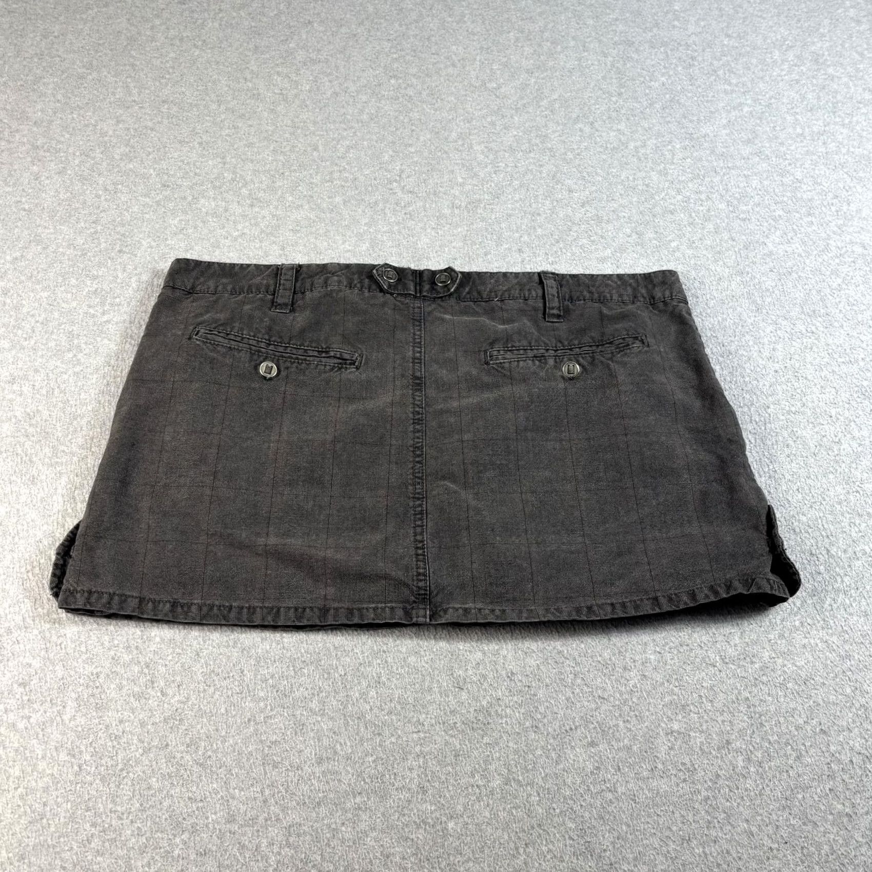Vintage Chor Womens XXL Gray Twill Mini Skirt with Pockets Button Utility Grunge 90s Y2K Size 40" / US 18 - 2 Thumbnail