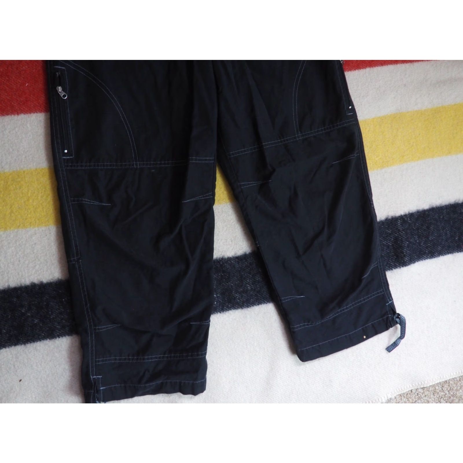 Vintage VINTAGE Kuhl Black Nylon Cargo Pants Womens 29W 29" 30" Outdoor Hiking Baggy Straight Capri Nature 2000s Y2k Shirt? Size 29" - 7 Thumbnail
