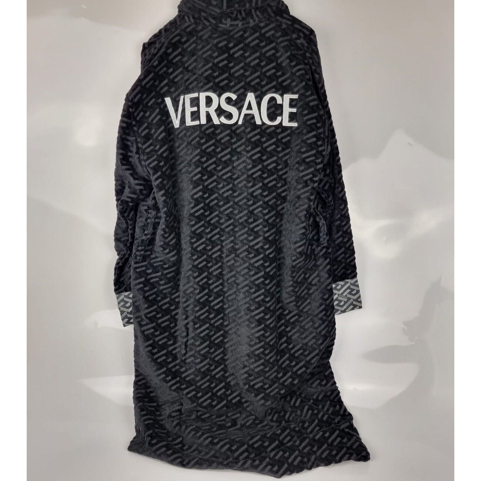Versace VERSACE Greca Black Bathrobe New (Euro Size:S;) Size US S / EU 44-46 / 1 - 2 Thumbnail