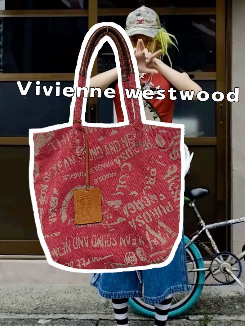 Vivienne Westwood Vivienne Westwood size os English letter printed tote bag Size ONE SIZE - 1 Thumbnail