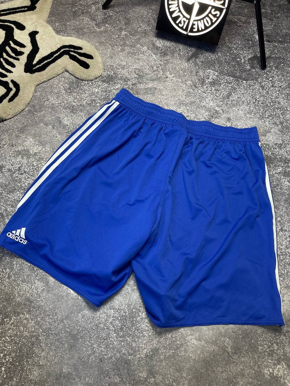Adidas × Chelsea Soccer CHELSEA SHORTS VINTAGE ADIDAS Size US 38 / EU 54 - 5 Thumbnail