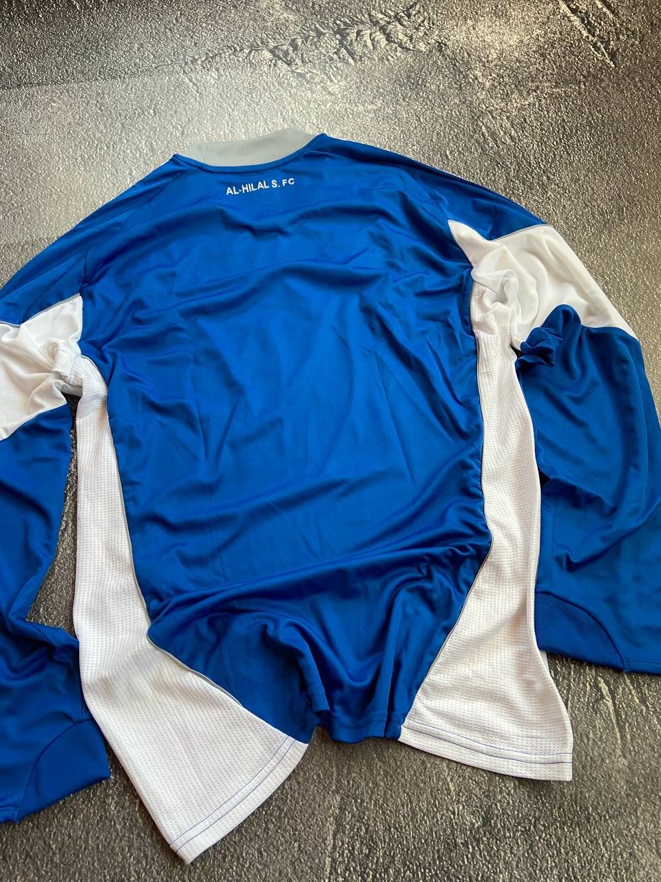 Adidas Adidas Al Hilal 2010 jersey Size US M / EU 48-50 / 2 - 5 Thumbnail