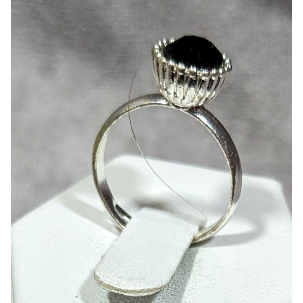 Other Simple Black Gemmed Silver Tone Ring Adjustable Size 6 1/2 Size ONE SIZE - 7 Thumbnail
