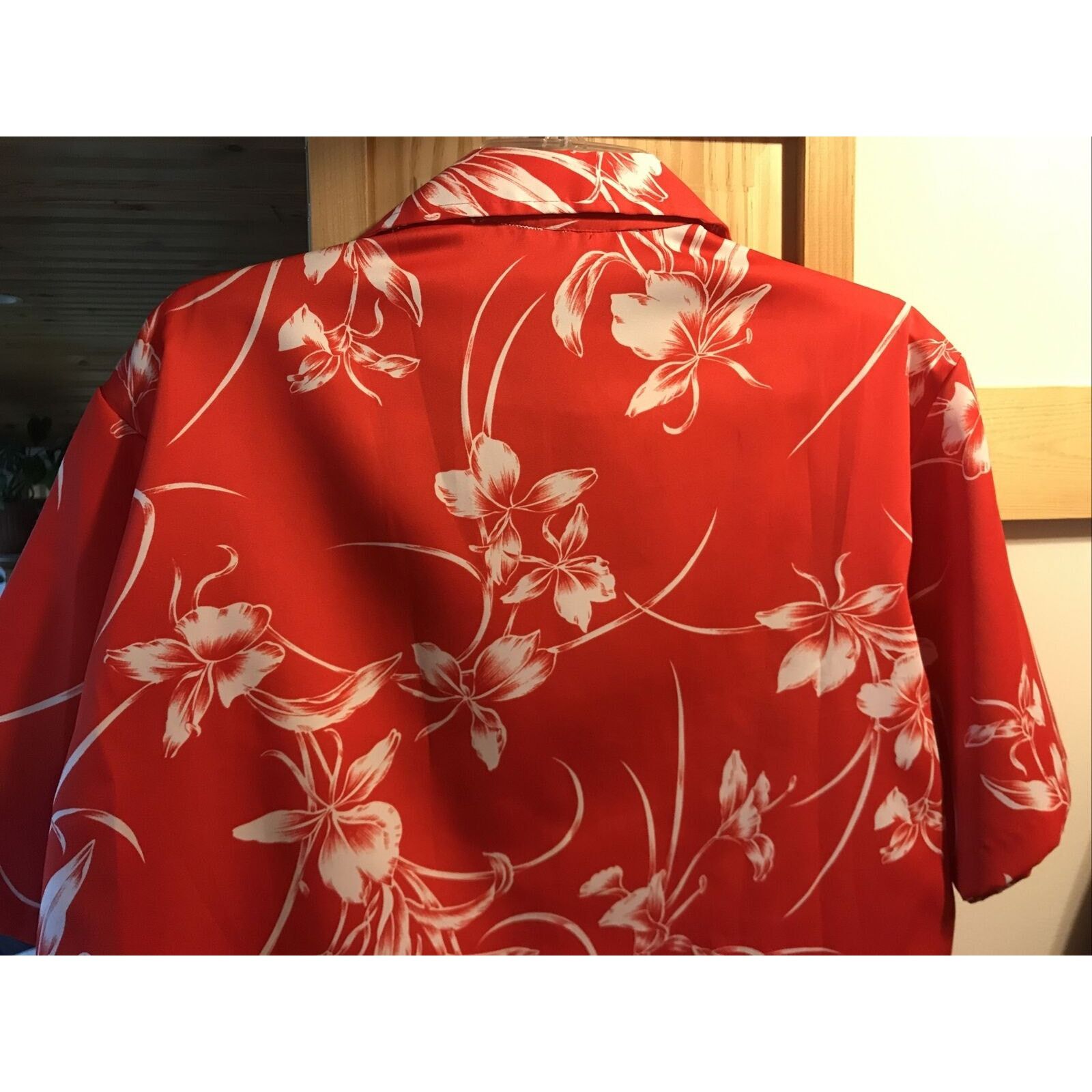 Other Malihini Vintage Men's M Red Floral SS Rayon Hawaiian Shirt Size US M / EU 48-50 / 2 - 11 Thumbnail
